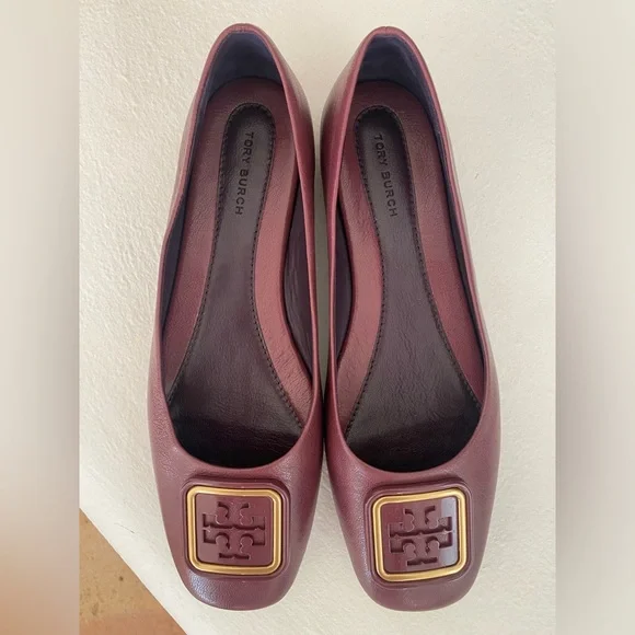 Tory Burch  Georgina Ballet Flats in Vintage Eggplant/Purple Moon. - Picture 10 of 11